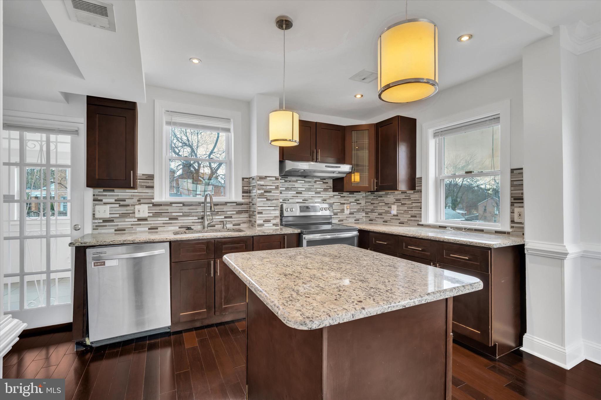 1002 Chillum Road Hyattsville, MD 20782 - Photo 14 of 45