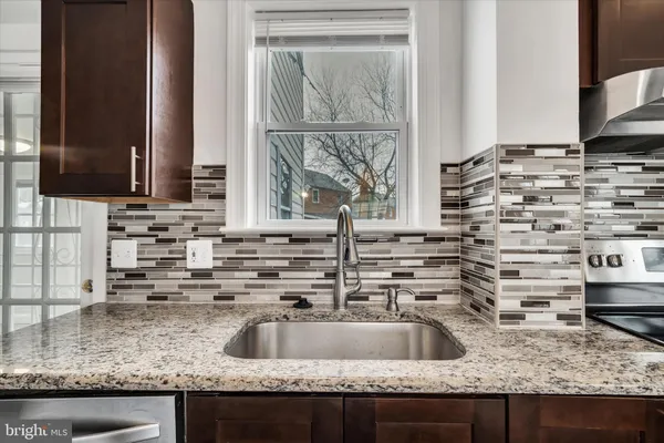 $3,000 | 1002 Chillum Road, Hyattsville, MD 20782