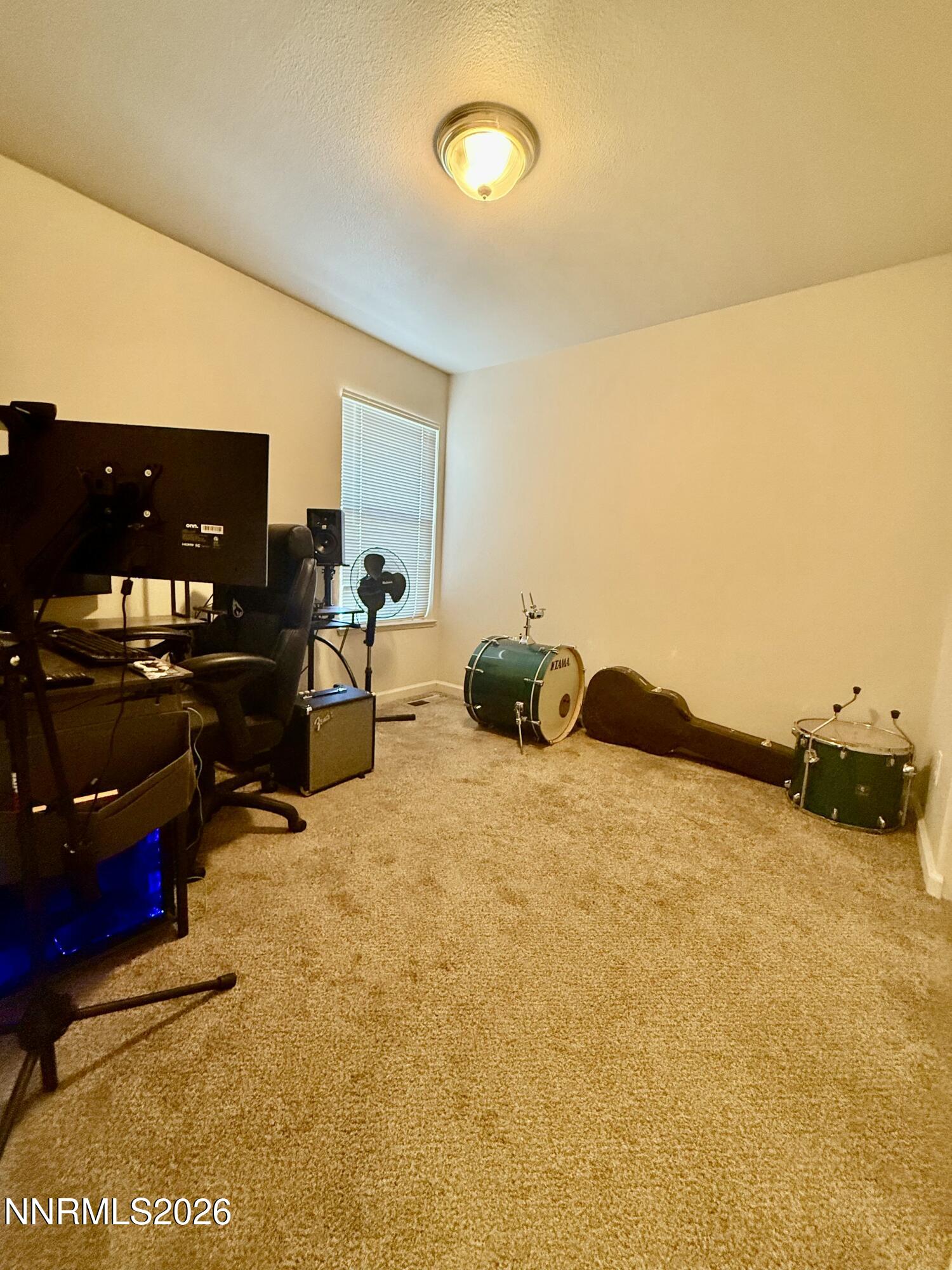 403 Wasatch Circle Fernley, NV 89408 - Photo 6 of 14 IMG_8778_1774200329261