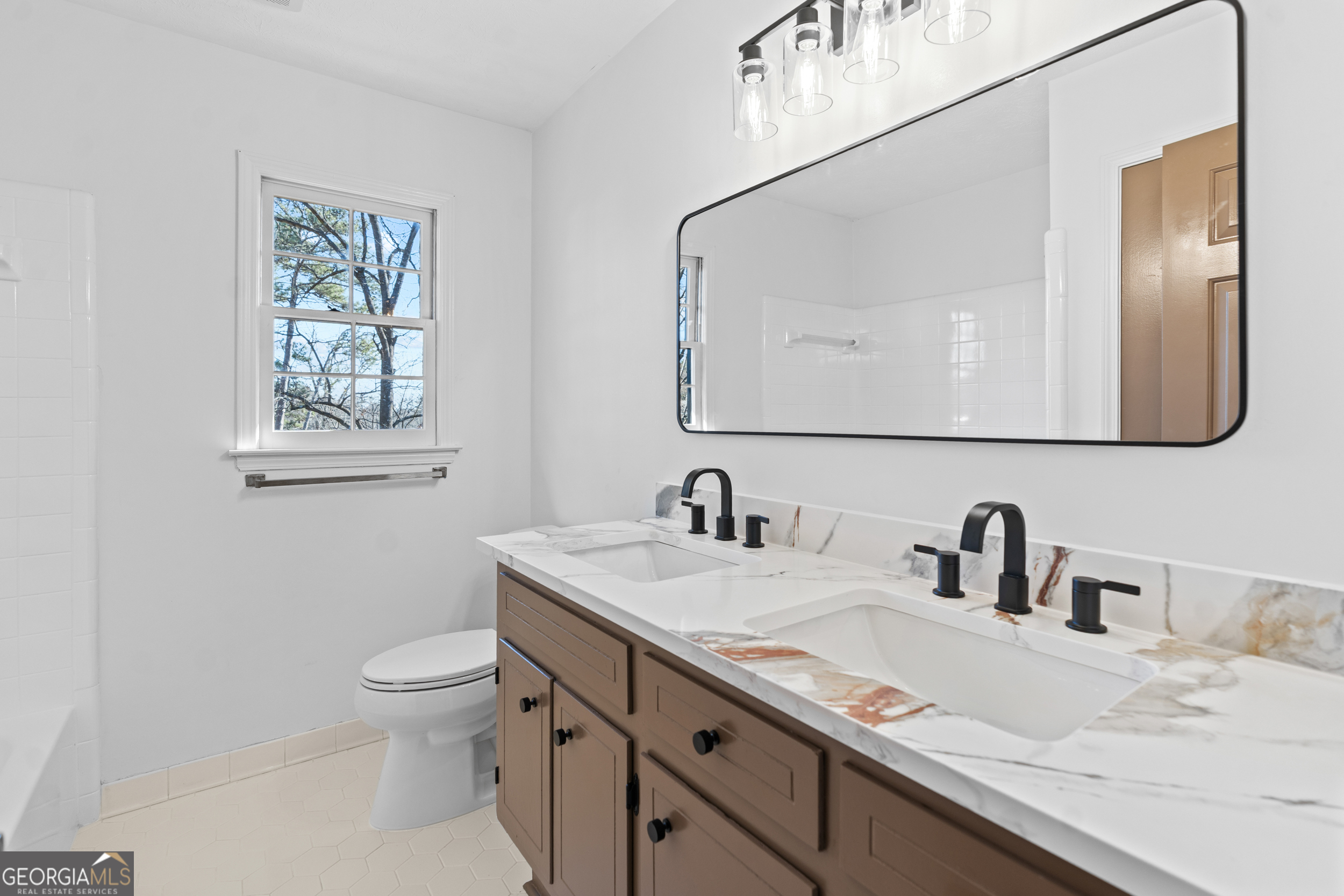 4566 Brandon Drive Southwest Lilburn, GA 30047 - Photo 17 of 29