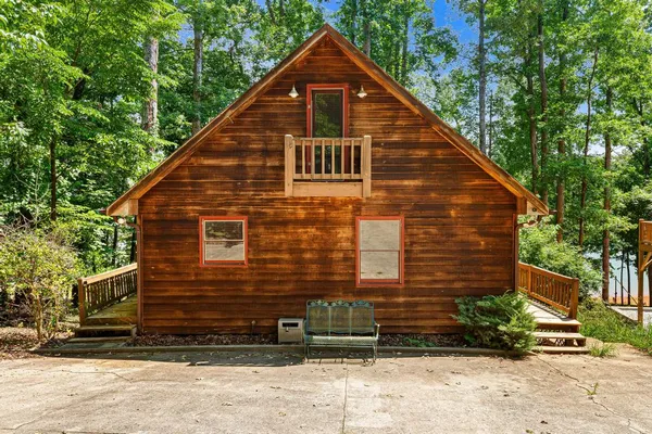 $594,000 | 415 Kenwood Drive, Westminster, SC 29693