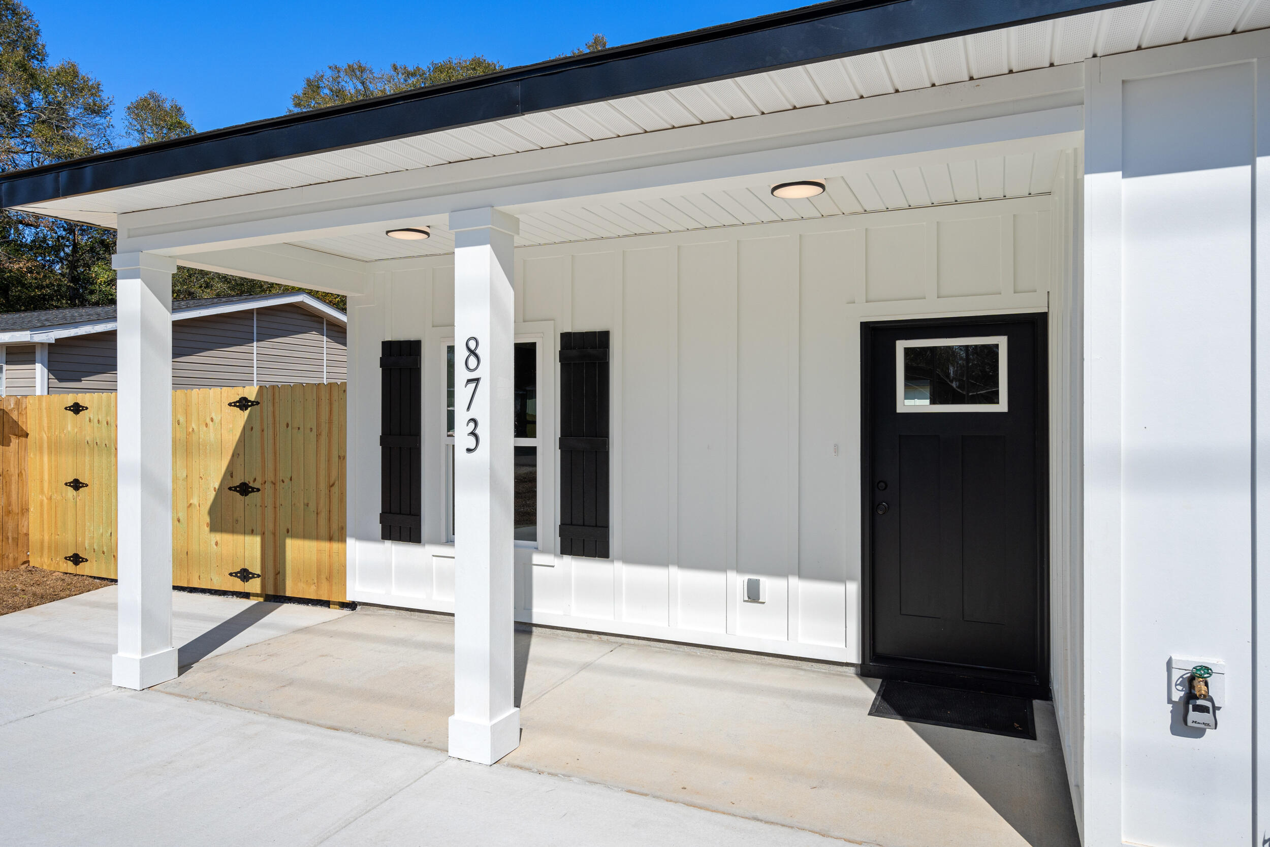 873 Brett Street South Crestview, FL 32539 - Photo 43 of 50 a view of a entryway