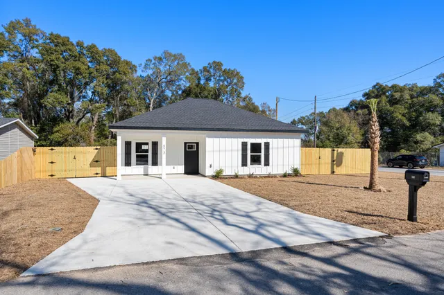 $259,000 | 873 Brett Street South, Crestview, FL 32539