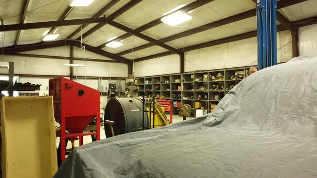 a view of a back yard