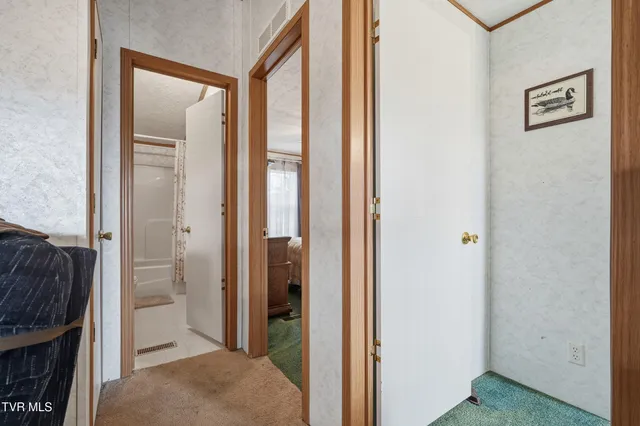 $199,995 | 490 Courthouse Drive, Castlewood, VA 24224