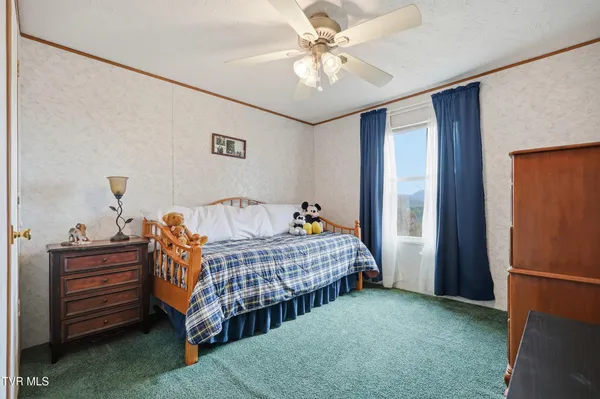 $190,000 | 490 Courthouse Drive, Castlewood, VA 24224