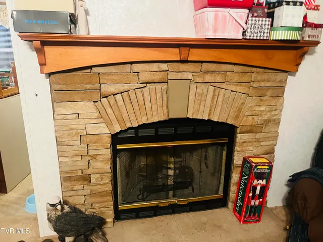 $199,995 | 490 Courthouse Drive, Castlewood, VA 24224