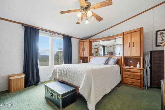 $199,995 | 490 Courthouse Drive, Castlewood, VA 24224