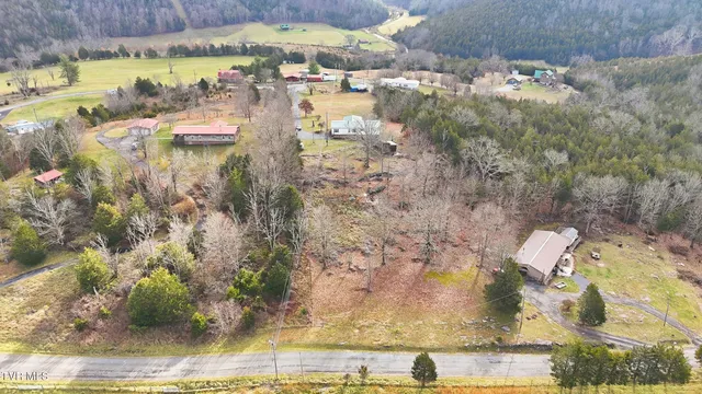 $199,995 | 490 Courthouse Drive, Castlewood, VA 24224