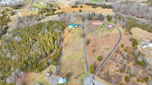 $199,995 | 490 Courthouse Drive, Castlewood, VA 24224