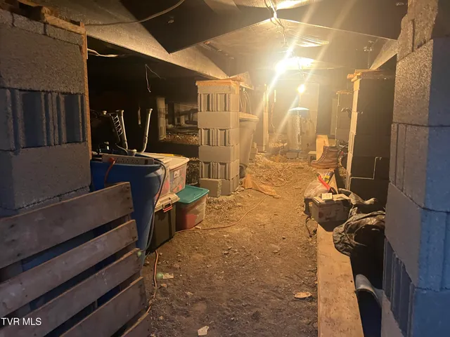 $199,995 | 490 Courthouse Drive, Castlewood, VA 24224