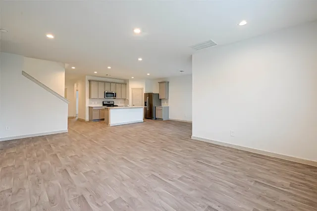 $2,650 | 250 John House Lane, Rosharon, TX 77583