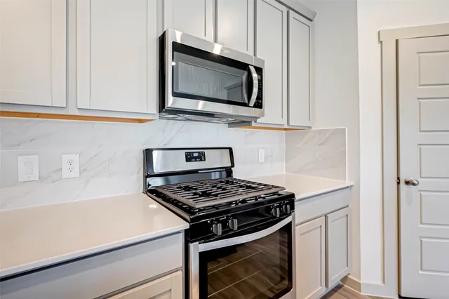 $2,650 | 250 John House Lane, Rosharon, TX 77583