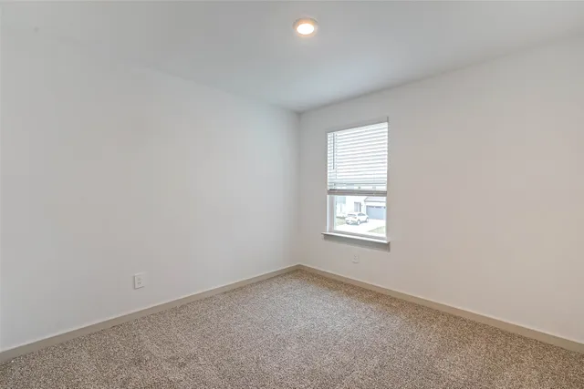 $2,650 | 250 John House Lane, Rosharon, TX 77583