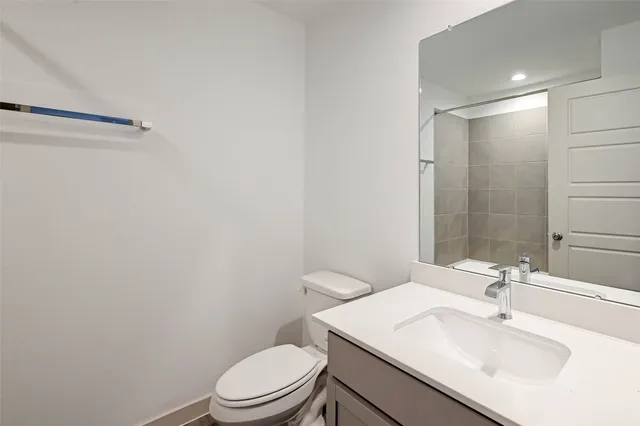 $2,650 | 250 John House Lane, Rosharon, TX 77583