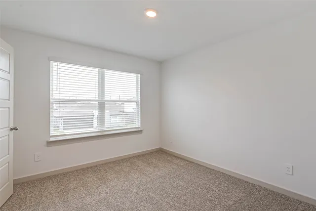 $2,650 | 250 John House Lane, Rosharon, TX 77583