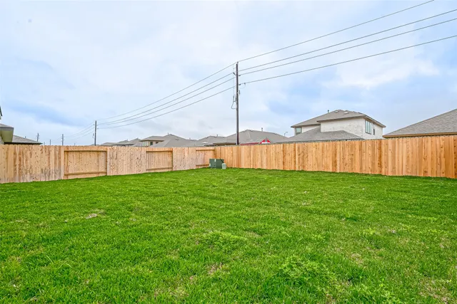 $2,650 | 250 John House Lane, Rosharon, TX 77583