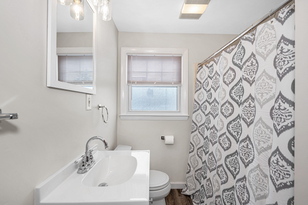 90 Chamberlain Street Lowell, MA 01852 - Photo 13 of 35