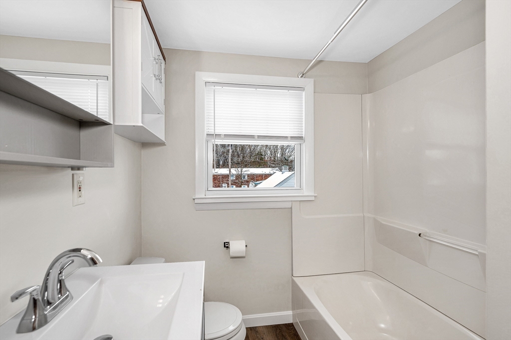 90 Chamberlain Street Lowell, MA 01852 - Photo 22 of 35