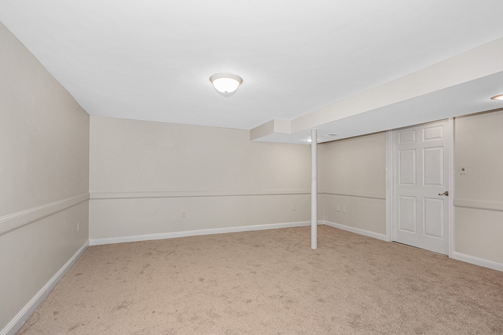 90 Chamberlain Street Lowell, MA 01852 - Photo 27 of 35