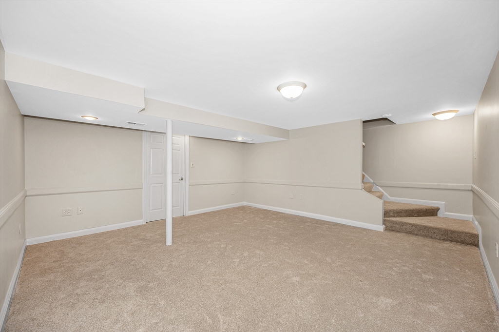 90 Chamberlain Street Lowell, MA 01852 - Photo 28 of 35