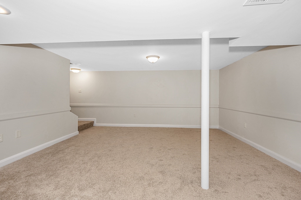 90 Chamberlain Street Lowell, MA 01852 - Photo 29 of 35