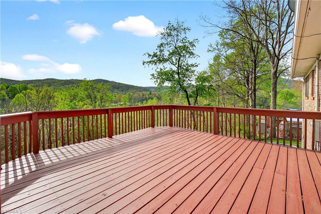 82 Landis Road Marion, NC 28752 - Photo 18 of 50