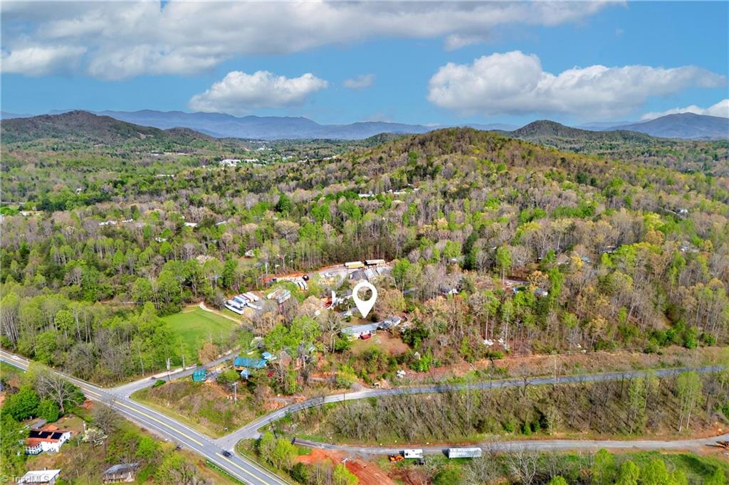 82 Landis Road Marion, NC 28752 - Photo 47 of 50