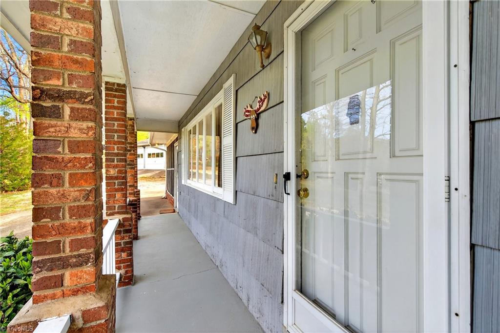 82 Landis Road Marion, NC 28752 - Photo 9 of 50