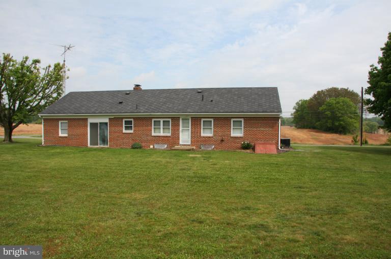 17013 Spielman Road Fairplay, MD 21733 - Photo 3 of 20 Exterior (Rear)