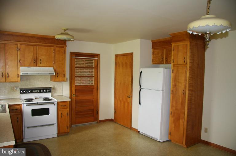 17013 Spielman Road Fairplay, MD 21733 - Photo 4 of 20 Kitchen