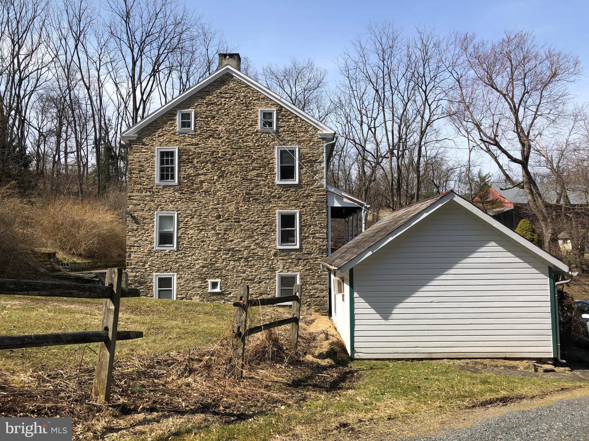 56 Wiltrout Road Kutztown, PA 19530 - Photo 23 of 37 Side View (Left)