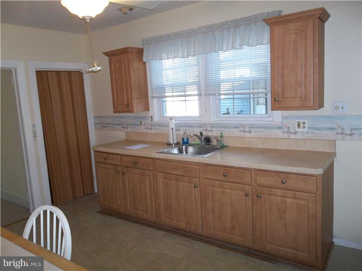 322 Palmer Street Riverside, NJ 08075 - Photo 7 of 18