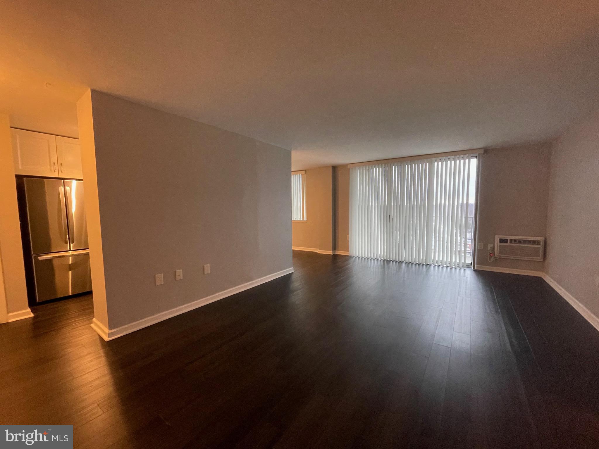 3245 Rio Drive, Unit 709 Falls Church, VA 22041 - Photo 8 of 19 Living Room