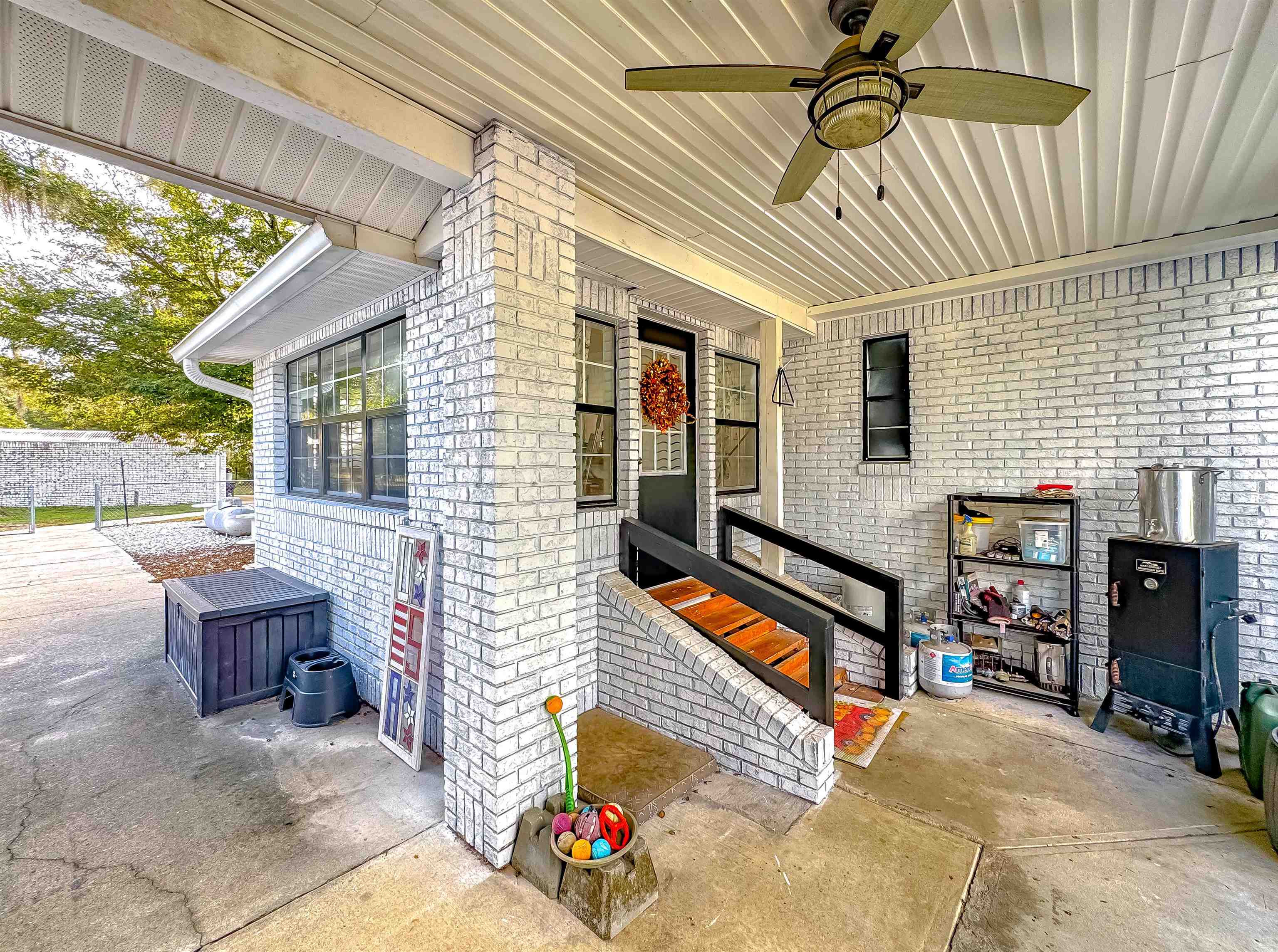 11325 Faircloth Road Bristol, FL 32321 - Photo 8 of 42 Gallery Image 8
