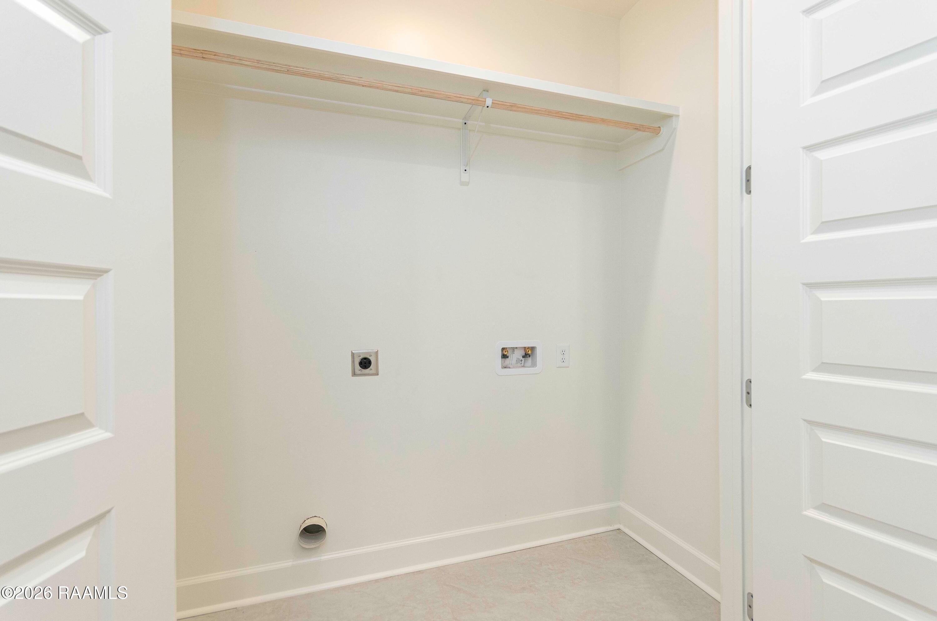 1510 Kaliste Saloom Road, Unit 402 Lafayette, LA 70508 - Photo 10 of 18 1510 #405 Laundry