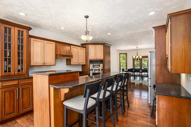 $699,000 | 13028 Harper Crossing, Battle Creek, MI 49014