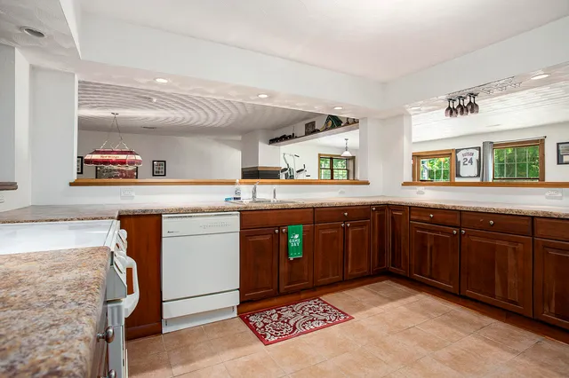 $699,000 | 13028 Harper Crossing, Battle Creek, MI 49014