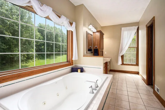 $699,000 | 13028 Harper Crossing, Battle Creek, MI 49014