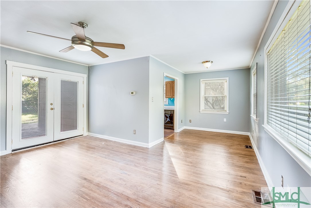 211 Brandywine Road Savannah, GA 31405 - Photo 4 of 23 Enter the home and notice the light and bright liv