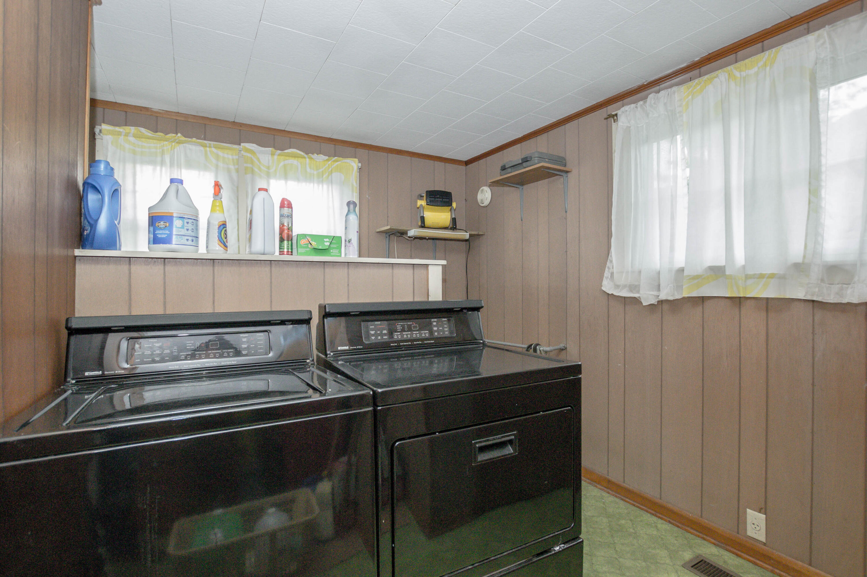 229 Old Fishery Road Erwin, TN 37650 - Photo 26 of 36 IMG_3612