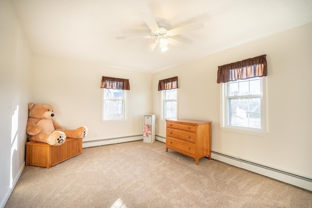 64 Santoro Road Worcester, MA 01606 - Photo 23 of 33 Gallery Image 23