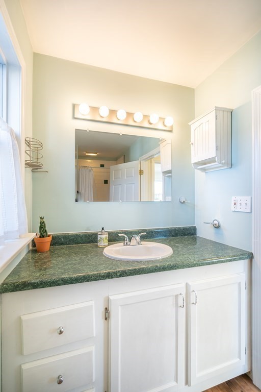 64 Santoro Road Worcester, MA 01606 - Photo 25 of 33 Gallery Image 25