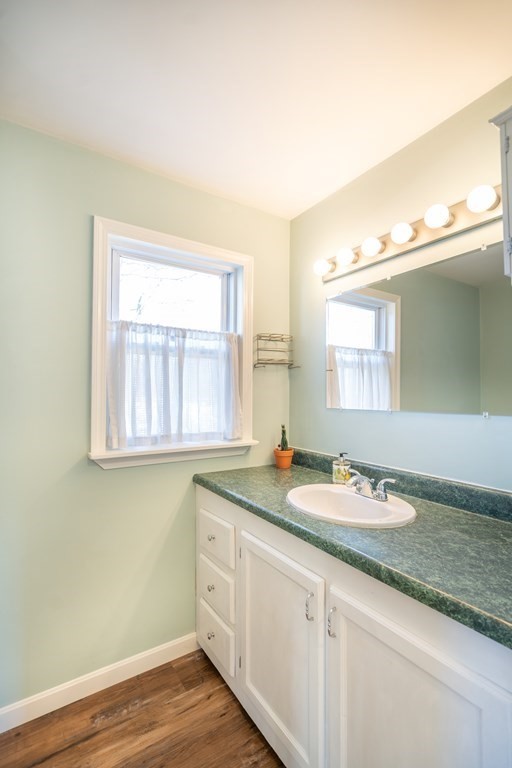 64 Santoro Road Worcester, MA 01606 - Photo 26 of 33 Gallery Image 26