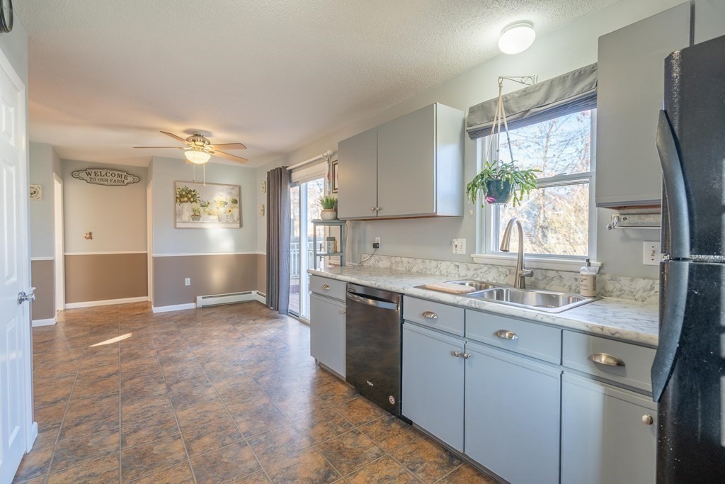 64 Santoro Road Worcester, MA 01606 - Photo 6 of 33 Gallery Image 6