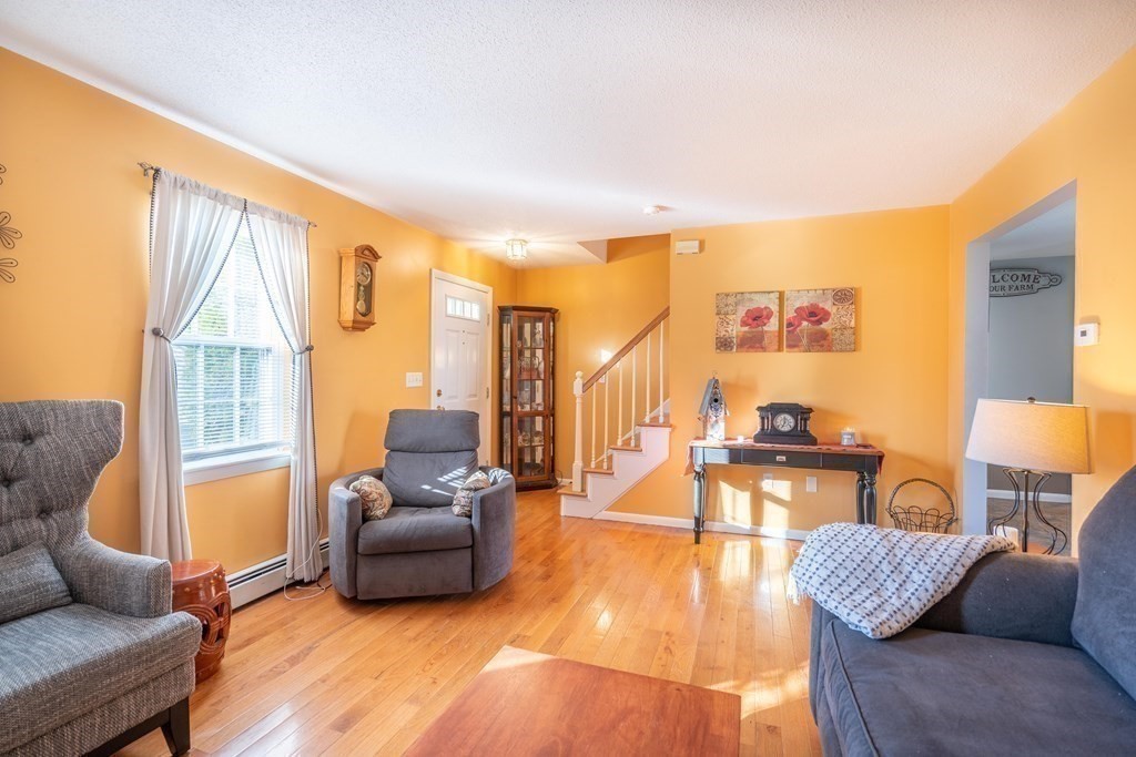64 Santoro Road Worcester, MA 01606 - Photo 10 of 33 Gallery Image 10