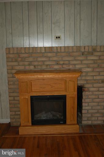 7901 Rocky Ridge Road Thurmont, MD 21788 - Photo 10 of 15 Living Room