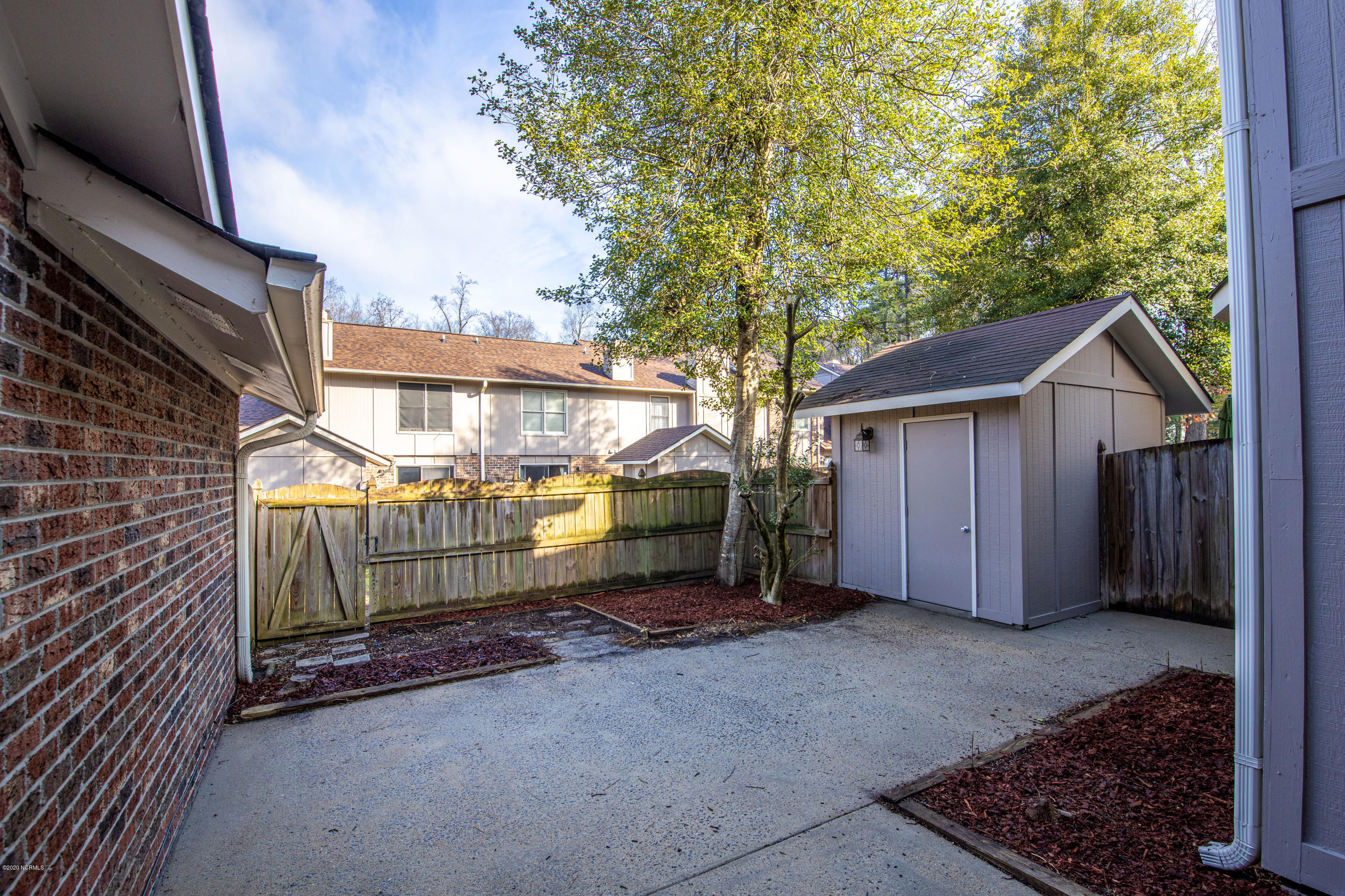 1983 Quail Ridge Road, Unit B Greenville, NC 27858 - Photo 13 of 42 1983 B Quail Ridge-13