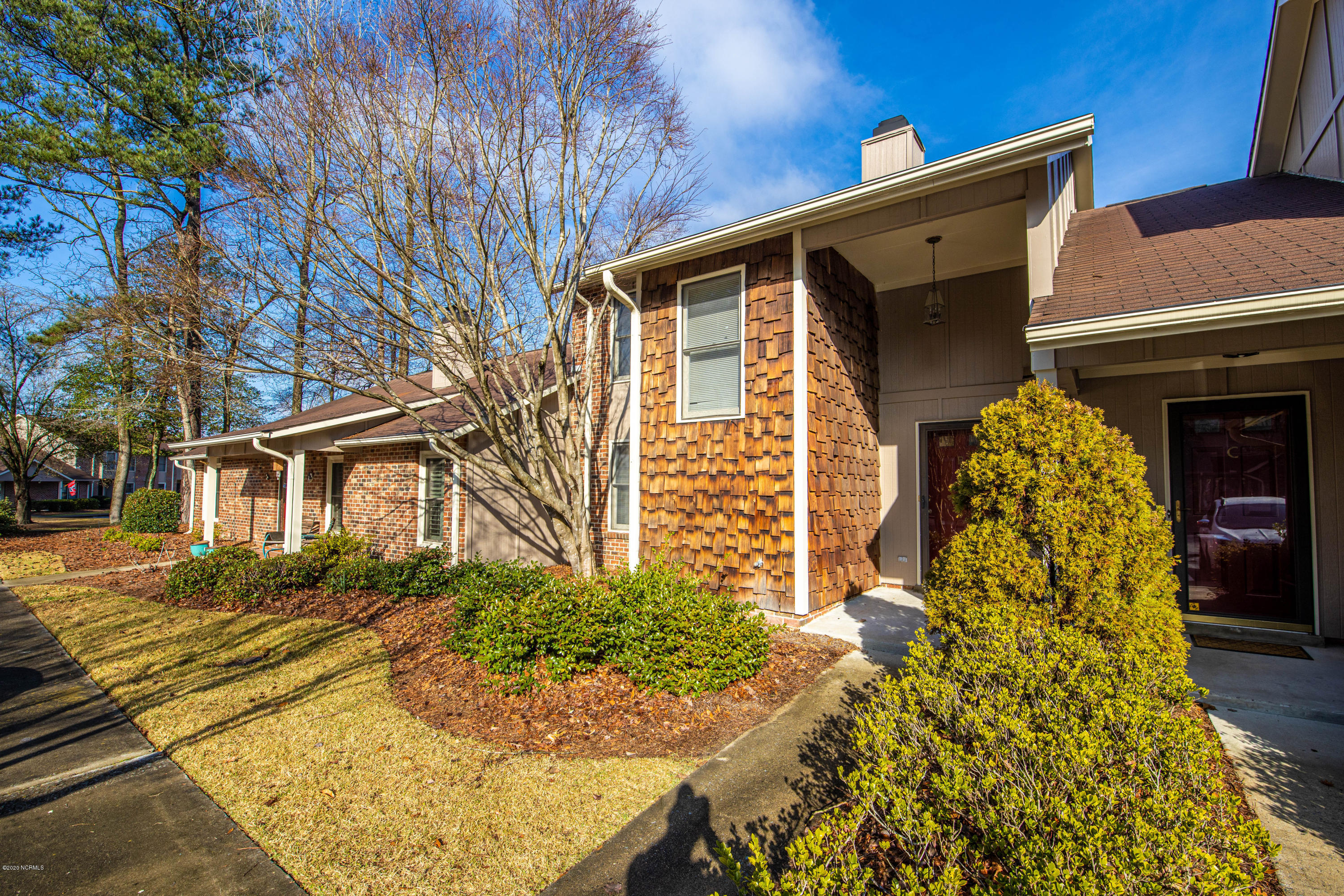 1983 Quail Ridge Road, Unit B Greenville, NC 27858 - Photo 20 of 42 1983 B Quail Ridge-20
