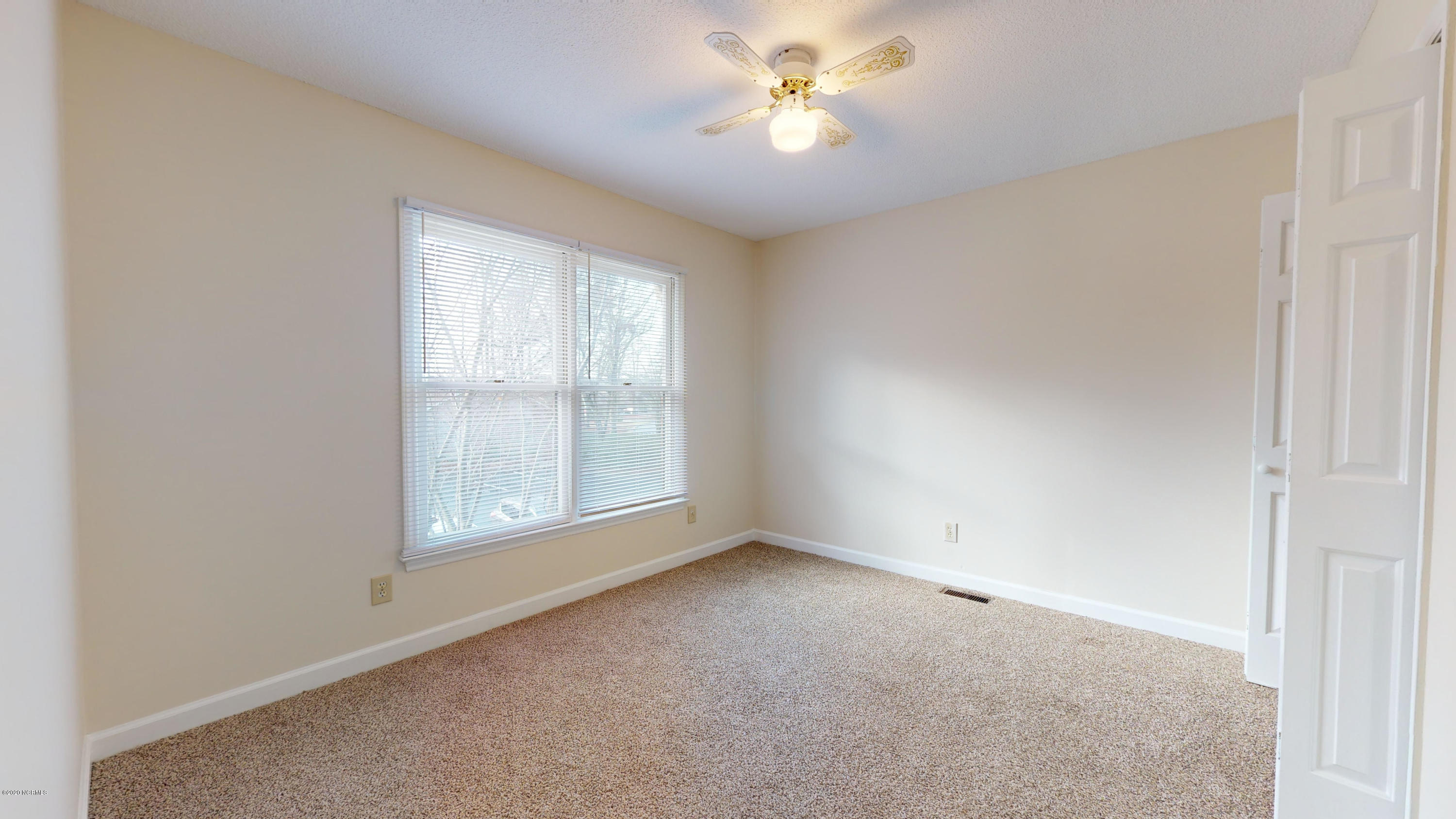 1983 Quail Ridge Road, Unit B Greenville, NC 27858 - Photo 39 of 42 1983 B Quail Ridge-39